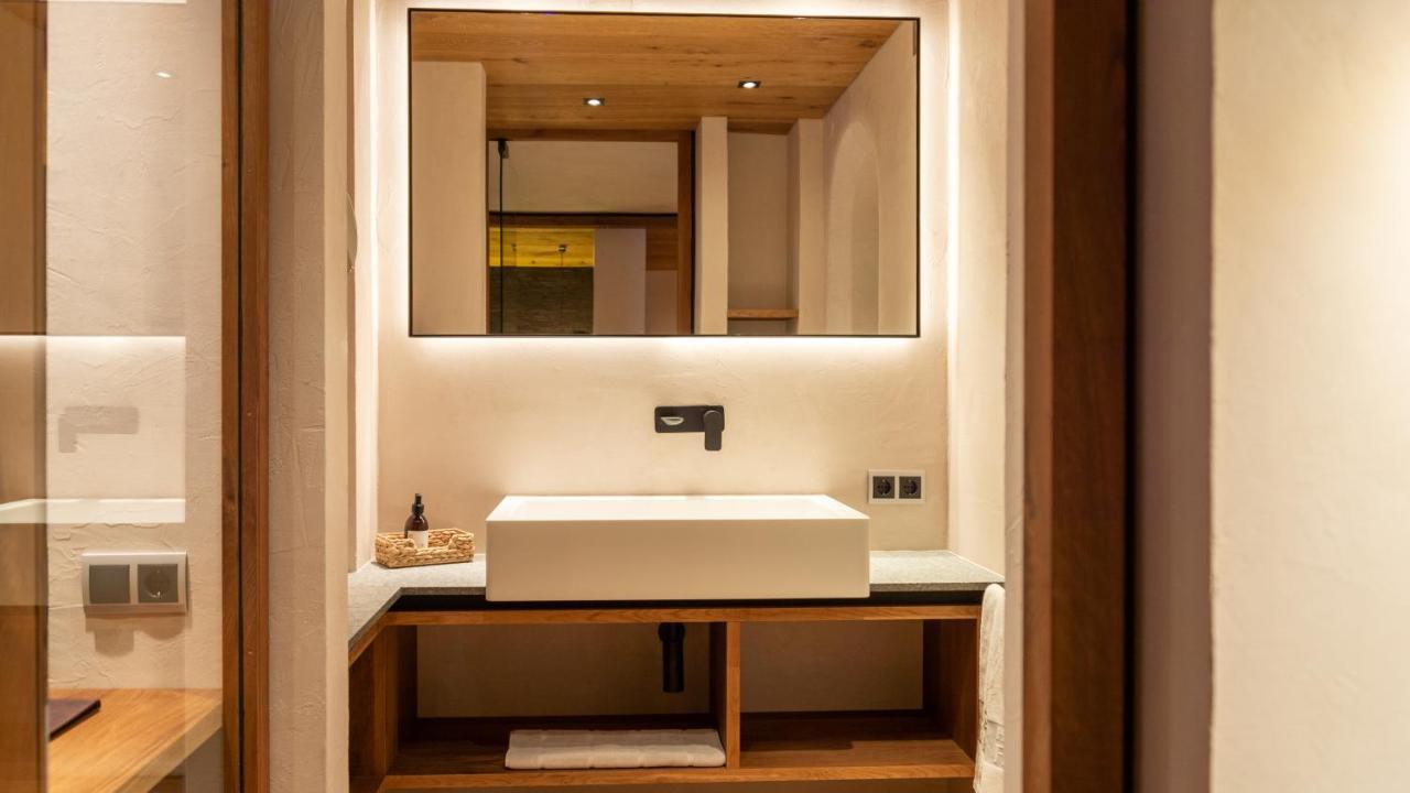 Deluxe Doppel-/Zweibettzimmer mit Balkon