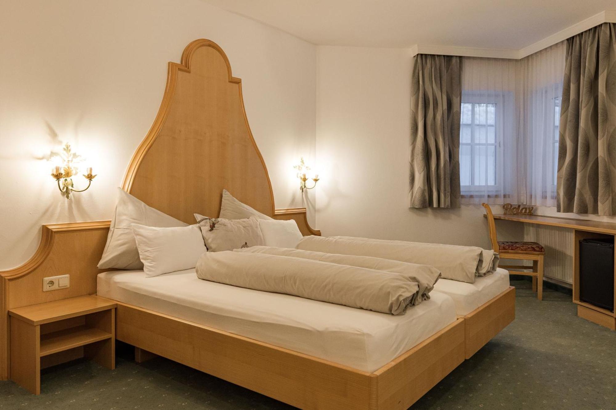 Economy Tweepersoonskamer met 1 of 2 Bedden (Begane Grond, Naast de Receptie)